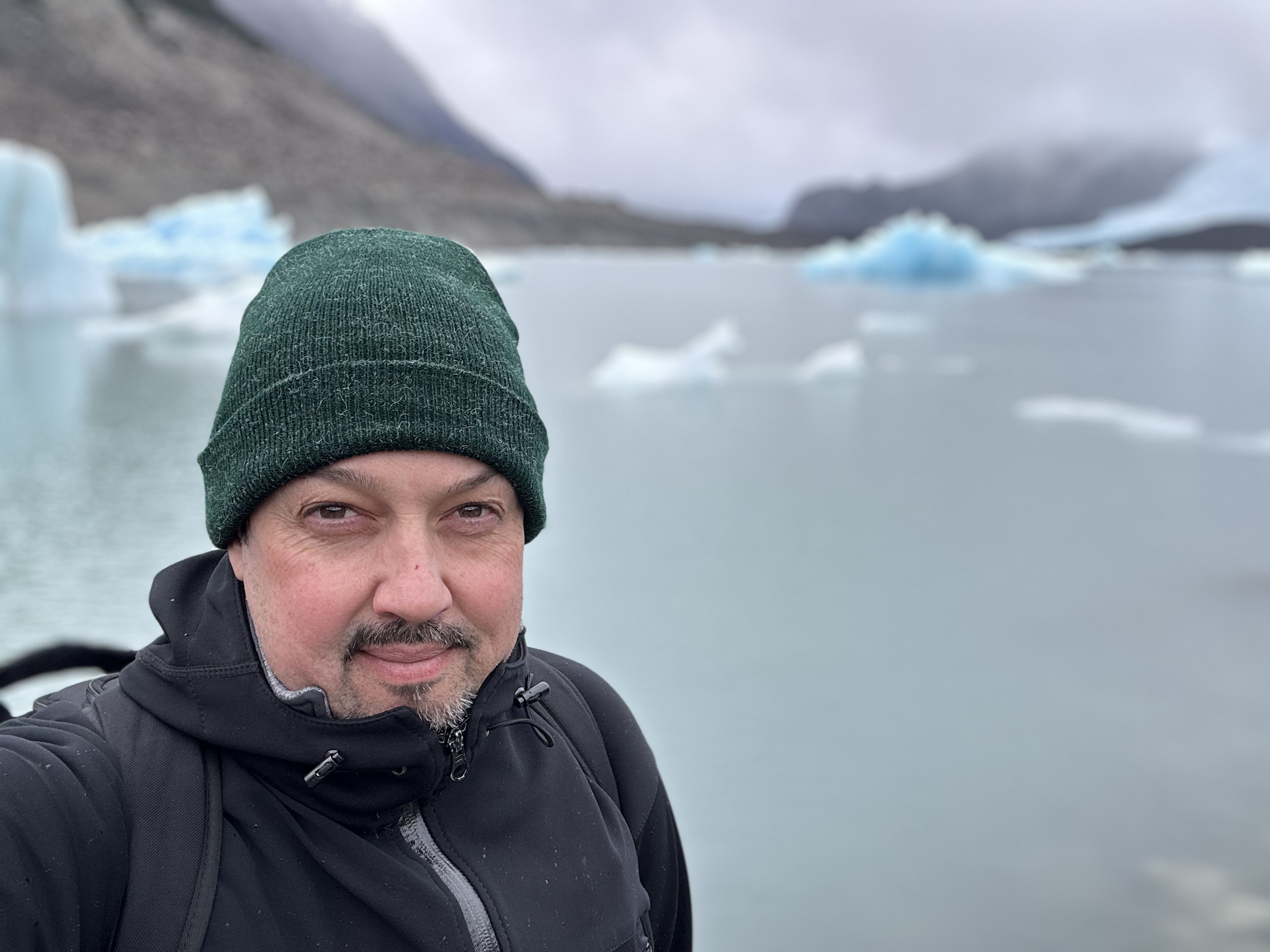 Jeff Gonzalez — Lago Grey, Torres del Paine