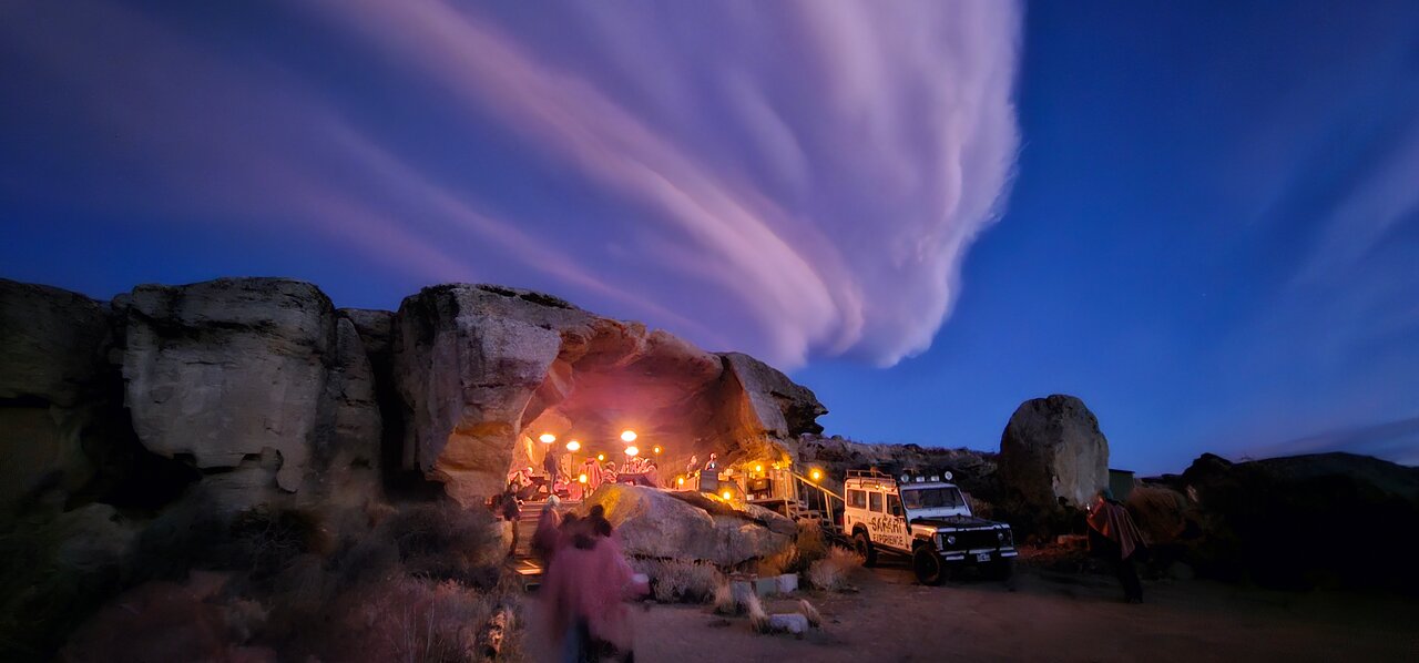 Jantar em Caverna Rupestre — El Calafate