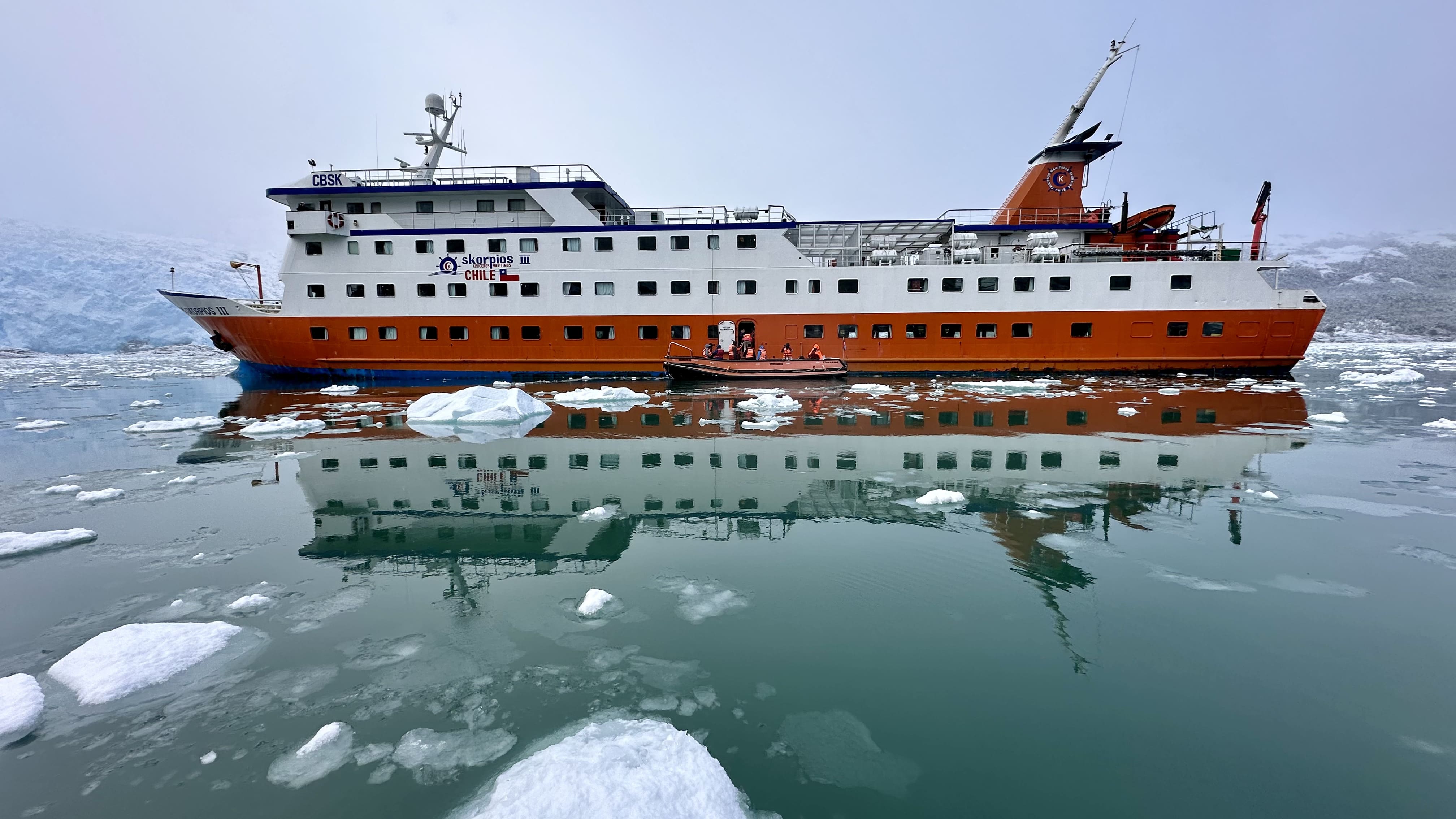 Puerto Natales — Embarque Skorpios III