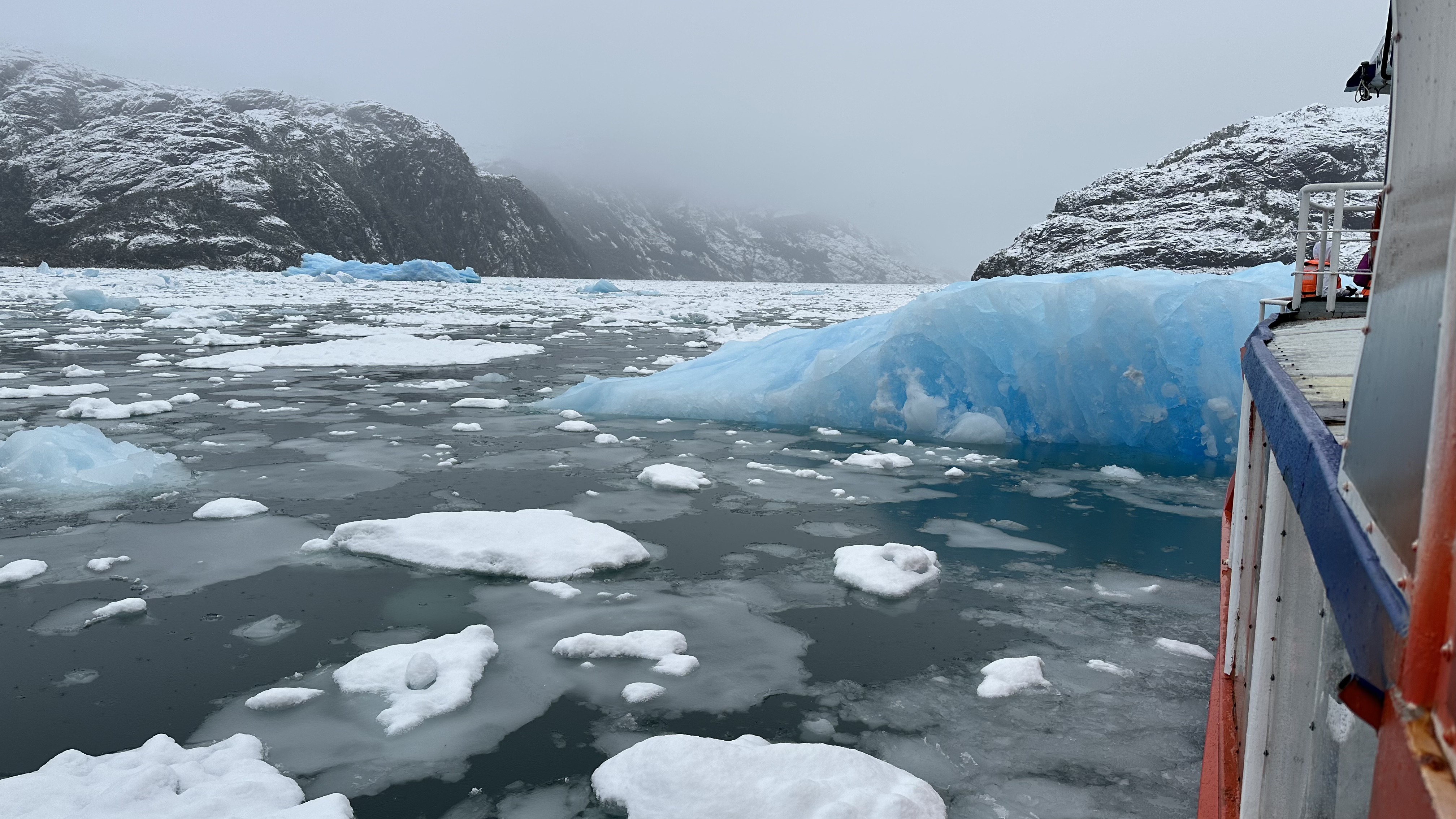 Geleira Bernal — Fiordo das Montanhas
